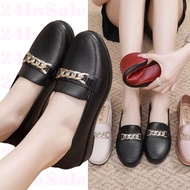 shop24📱สต็อกไทย  รองเท้าคัชชูยาง ส้นเตี้ยแต่งคาดโซ่สีทอง  เบอร์ 36-40 (168)