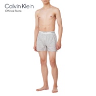 CALVIN KLEIN กางเกงนอนขาสั้นผู้ชาย รุ่น NM2831 VTD - สีเทาอ่อน