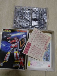 BANDAI 大戰隊風鏡V（Dai Sentai Goggle-V）1/400 模型