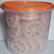 Promo kembang goyang wijen dengan toples 500gr - Asin Berkualitas