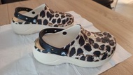 Crocs 女裝厚底膠鞋