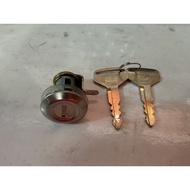 TOYOTA YH80 LH80 DOOR LOCK KEY RH 69051-95404 TAIWAN PRODUCT