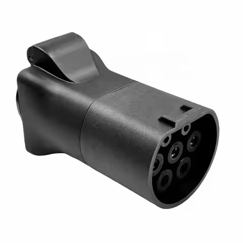 V2L Discharger Type2 Car Discharge EV Cable Adapter For BYD Vehicle To Load V2L Function Discharger 