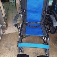 Kursi roda bekas
