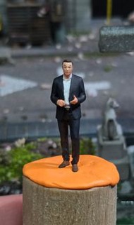 1:64 人偶 模型 Tesla 主理人 馬生