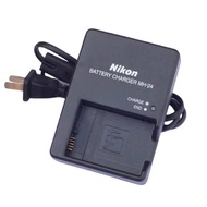 แท่นชาร์ต ที่ชาร์จแบต nikon MH-24 รุ่น D5100 D3400 D5300 D5500 d5600 EN-EL14  จัดส่งรวดเร็ว