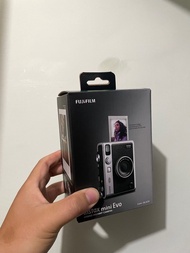 Fujifilm Instax mini evo