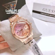 ✨GUESS 蓋爾斯手錶 女生三眼計時時尚腕錶 玫瑰金粉紅色漸層 錶盤晶鑽石英錶 38mm W0774L3