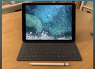 iPad Pro 12.9” apple keyboard ( not include iPad)