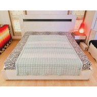 Bedsheet (Thick) Size 4.5 Feet Earth Tone Blue Green Graphic Pattern Null Po Zam Brand Used In Good 