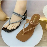 Luxury heels with stone straps, super pretty, fashionable, easy to wear, easy to coordinate, availab