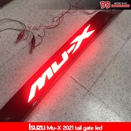 คิ้วท้าย mux 2020 2021 2022 สีดำ มีไฟ หรี่ ขาว เบรก แดง 2 step