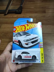 Xe hotwheels mô hình 98 Subaru Impreza 22b-sti version bản cuối