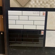 Keramik Dinding Dapur Kamar Mandi 25X50 Subway Bata Hitam / Putih