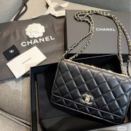 Chanel trendy cc限定浮雕口蓋包woc黑色淡金釦大全配