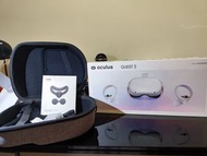 Oculus Quest 2 and case