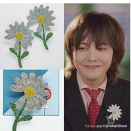 G-dragon GD Same Style Daisy Diamond Brooch