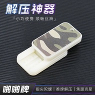 Fanhua Dingding Push Brand Luminous Christmas EDC Toy Decompression Handy Tool Edc Fingertip Plastic
