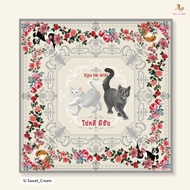 Kiss Me Doll x Thaithaionly  ผ้าพันคอ ผ้าคลุมไหล่ ลาย Si sawat ขนาด 100*100 cm.