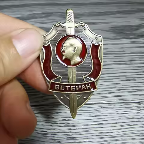 Soviet KGB kgb Veteran badge Red Flag Emblem Russian Guards Badge Imperial Eagle Emblem Honor Medal 