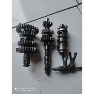 Gearbox Vega Yamaha Racing GearboxZR Gearbox Set LC 135 4S Auto LC135 ASD Swipoh IKK Espada Original