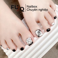Nailbox Fu2Q - Luxurious Black and White Square Foot Design Fake Nails