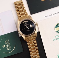 Rolex Day-Date 18038 ONYX Dial with zero blemish or cracks 