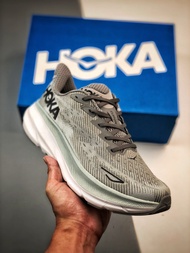 HOKA ONE ONE Clifton 9 Wide low cut running shoes in Gray 1132210