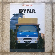 brosur mobil toyota dyna rino leaflet booklet iklan katalog bekas