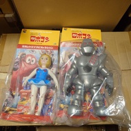 全新香港行版 絕版 一對 小賓女 鋼鐵老師 250mm vinyl sofubi medicom 膠公仔 搪膠 小露寶系列