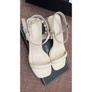 TOMAZ HEELS IN BEIGE