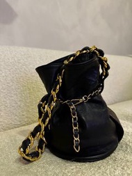 Chanel vintage bucket bag 中古水桶袋