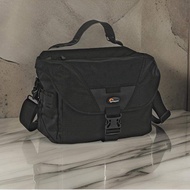 กระเป๋ากล้อง​ camera​ bag Lowepro​ Stealth​ Reporter D550 AW ใบใหญ่มาก