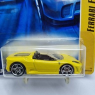 Diecast Hotwheels 1: FERRARI F430 SPIDER YELLOW/YELLOW