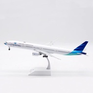 โมเดลเครื่องบินโลหะ อัลลอยด์ รุ่น JC Wings ขนาด 1200 สเกล กาลูดา อินโดนีเซีย B777-300er PK-Gij ของสะ