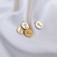 ((4pcs/Pack) 14K Gold-Packed Color Retention Queen Elizabeth Avatar Round Plate Small Pendant diy Pe