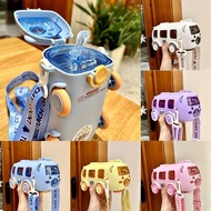 Bình đựng nước nhựa Tritan 500ml kèm dây đeo 2in1 cho bé chai nước hình xe bus gấu cho gia đình Coo