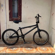 Adult bicycle bmx bicycle