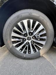 Granvia原廠輪胎+鋁圈 2024.1.17交車 9.9成新 235/60R17 五個出售