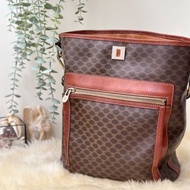 Vintage Celine Triomphe 凱旋門深色水桶側背包