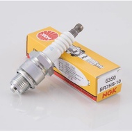1 pcs NGK Standard Spark Plug BR7HS-10 BR8HS-10 For Two Stroke Lifeboat Yamaha Outboard Engine Yacht