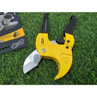 PVC Pipe Cutter zen Size 42 Mm. Easy To Use Less Force The Cut Is Smooth And Beautiful. Fast Deliver