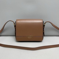 Burberry巴寶莉 Grace焦糖色全皮豆腐包 郵差包 斜背包