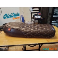 RUSI CLASSIC 250 PLUG N PLAY SEAT 23: DIAMOND DARK BROWN