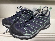 Salomon 女士戶外登山鞋