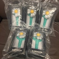 (現貨) G-DRAGON Mint 迷你手燈匙扣 GD Mint MINI LIGHT STICK KEYRING ｜GD light stick cradle GD周邊 GD小卡專輯代購 GD專輯