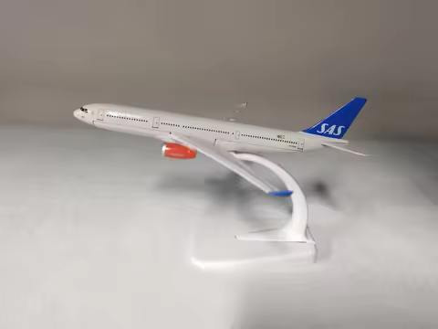 airplane scale 1 400 Air Scandinavian SAS A330 Airways Replica Alloy Material Souvenir Plane toys bo