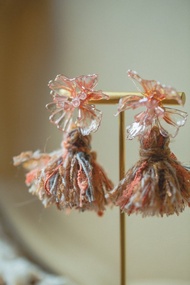 大地森林 日本混線紗線流蘇耳環 垂墜式水晶花樹脂耳環