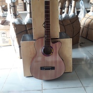 gitar Yamaha FG-225