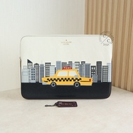 (Classy Branded Crew) NYC Laptop Bag Apple Universal Laptop Sleeve in Meringue Multi Laptop Bag